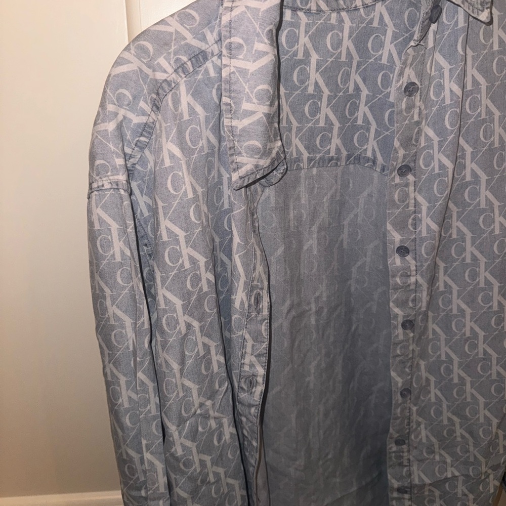 Calvin Klein women’s shirt